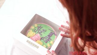 Huge Butt BBW Tiffany Star Plays With Cake