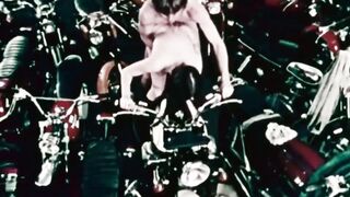 Nice Bombshell cunt with mouth banged up on a motorcycle and sucks