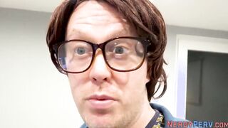 Newbie amateur sucking off geeks