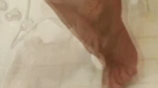 Cunt Having Fun Time While Being Alone With Sex Toy For Wetness