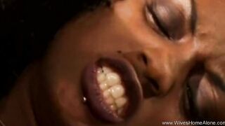 She Plays Her Cunt Deepthroat And Finger Bang Arousingly