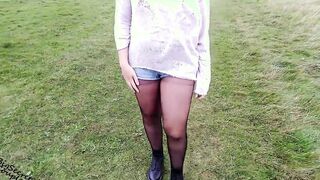 Amateur walks braless flash outside
