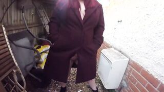 Chubby red head into the Yard inside Ankle boots and coat