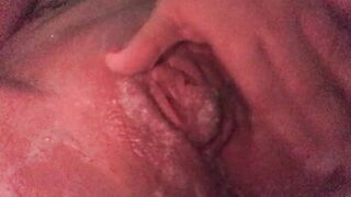 Into the bath-tub, very goddess!