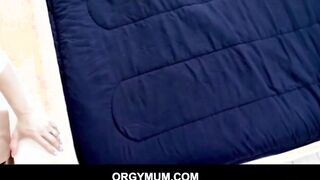 Big Boobed hispanic step mother Ariella Ferrera lets her lusty stepson