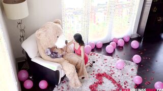 Jasmine Grey On Stepbro Bear
