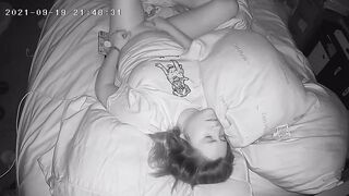 Desperate Milf Plays With Her Twat Before Bedtime