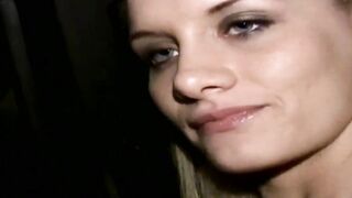 Great-beauty blonde Leah gets all up inside there and dig