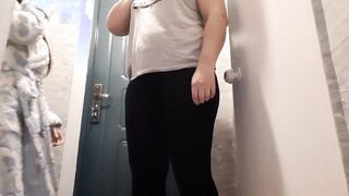 While my stepmom was inside the other room my cunt with mouth licked my snatch