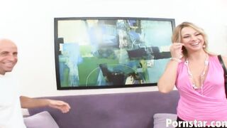 Babe Brianna Beach Gets Her Great Cunt Licked By Her