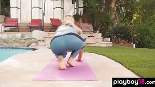 Bombshell all natural blondie Jillisa Lynn doing her daily workout
