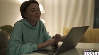 DocSquirt - She received a lot of new and unforgettable