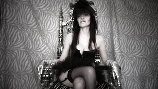 THE FASCINATRIX - (Lady Mesmeratrix Original)