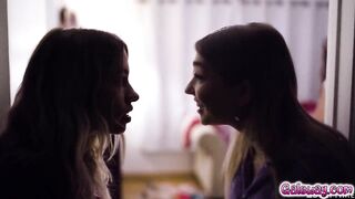 gia derza dares to gave khloe the love and sex