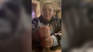 Amateur fiance blows dick until he ejaculates