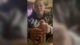 Amateur fiance blows dick until he ejaculates
