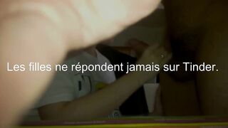 Teens bouclee pour une tres longue fellation