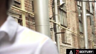 21 SEXTURY - Kittina Clairette Wants To Do Anal Inside