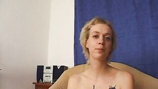 Blonde junges deutsches Teens erstes mal bj vor der Web Cam