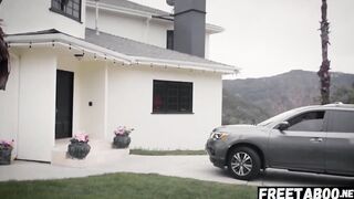 Lonely Rich bimbos Jill Kassidy Fucks A Stranger After Realizing