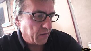 The washing machine does not work and the technician before