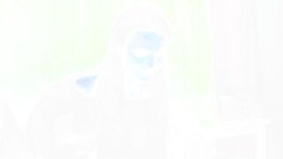 Maria Mia strippt fuer Xania Soak