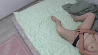 Concealed camera spies on old fiance into the bedroom Chubby