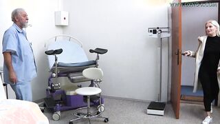 Sabine (23) Gyno Exam