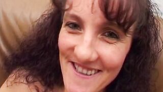 Dreckige Mom will es mit dir treiben und sperma fressen!