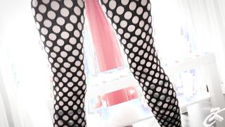 Kinky double penetration cumshot game with knot toy screwed machine