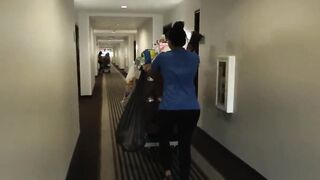 Hotelreinigungs service vom Gast verfuhrt