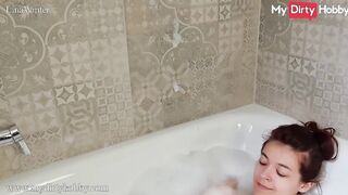 (Lina Winter) Has A Naughty Romantic Foamy Bubble Hot Tub -