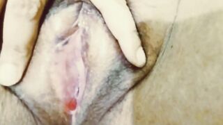 Mallu women masterbating and showing her cunt groaning
