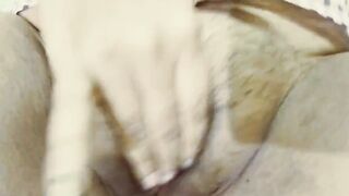 Mallu women masterbating and showing her cunt groaning