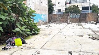 Surprise masturbating inside an abandoned place