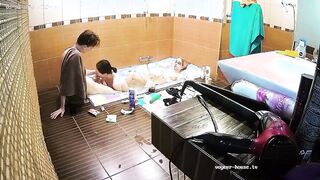 3 Way Ffm Head and WaterBate Relax Bath-Tub Action