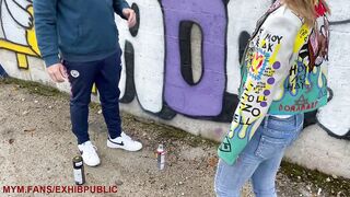 Real amateur cunt with mouth has sex into outside with a tagger, he ejaculates on me