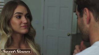 Blonde Cutie (Kenzie Madison) Gets Her Twat Drilled By Her