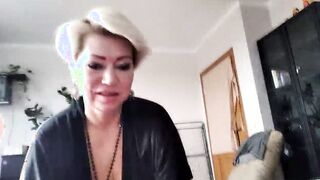 Meet Older Web Performer AimeeParadise, or My Wifey is Bombshell-Skank
