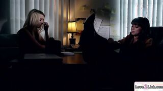 Thin detective gets rimmed by a client