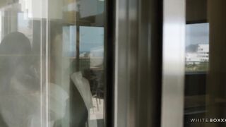 WHITE BOXXX - Poolside 3Some At The Villa Is Now Live