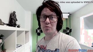 British bimbo blowing nerds penis