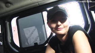 Veronika 21Jahre fickt mit deutschem Typ im Bumsbus