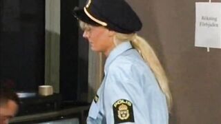 BARBIE BOLLER inside ebony tights gets pounded into 3 way