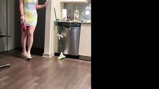 Chloe Sparkles Suck Off Ends Inside A Facial