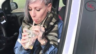 intense pissing!! pissed and drank !!!