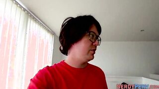 Nerds cum on amateurs face
