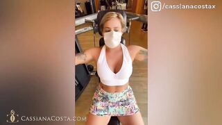 Só eu fico tão excitada no calor que da vontade