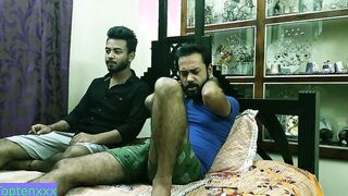 Hot Mom aunty fucking with 2 stepbrother! Nokrani se payer!