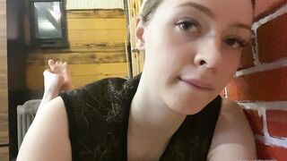 POSING TOES WORSHIP SCENE